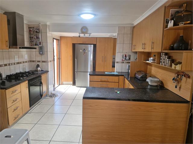 4 Bedroom Property for Sale in Braelyn Eastern Cape